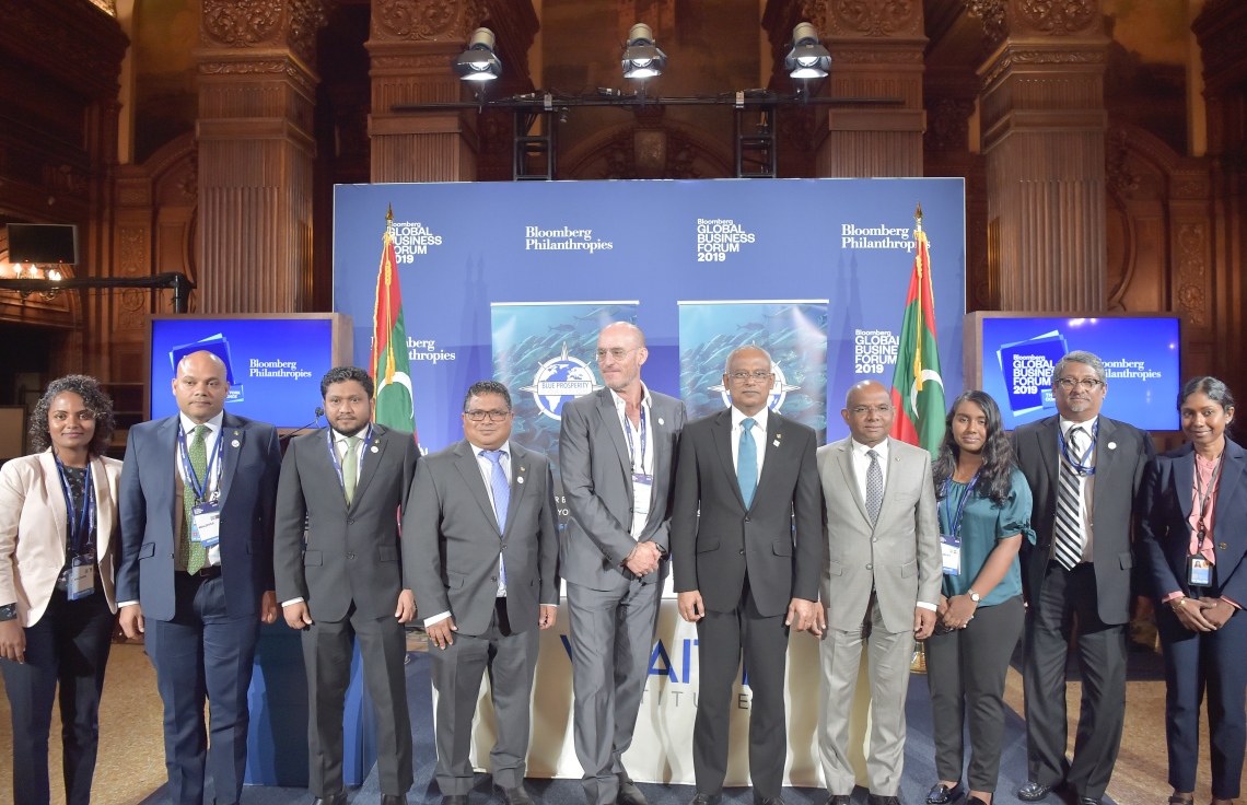 އެމެރިކާ، ނިއުޔޯކު: ސެޕްޓެމްބަރު 26، 2019: 'ބްލޫ ލީޑާސް ކޯލް ފޯ އެކްޝަން އޮން އޯޝަން ކުލައިމެޓް' އިވެންޓުގައި ރައީސް އިބްރާހިމް މުހައްމަދު ސޯލިހާއި ފޮރިން މިނިސްޓަރު އަބްދުﷲ ޝާހިދުގެ އިތުރުން ސަރުކާރުގެ ބައެއް އިސްވެރިން ބައިވެރިވެ ވަޑައިގަންނަވަނީ.-- ފޮޓޯ: ރައީސް އޮފީސް