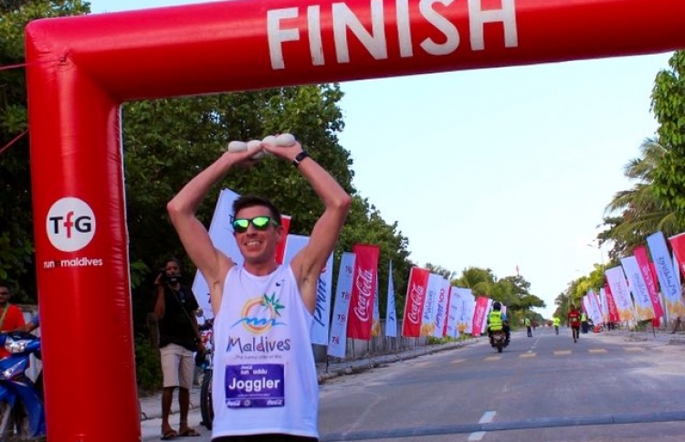 ޖަގަލް ކުރަމުން ދުވުމުގެ ދުނިޔޭގެ ރެކޯޑު މުގުރާލައިފި