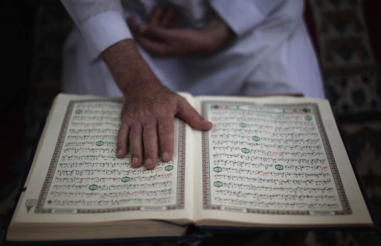 ކީރިތި ޤުރުއާނުގައި އަޚްލާޤަށް ބާރުއަޅާ މިންވަރު