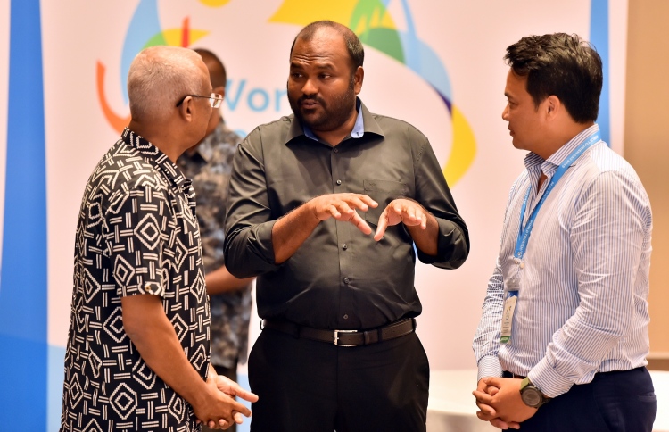 މިނިސްޓަރުގެ ބޮޑު ތުހުމަތެއް: އަސްލު މައްސަލައަކީ ޓީމް