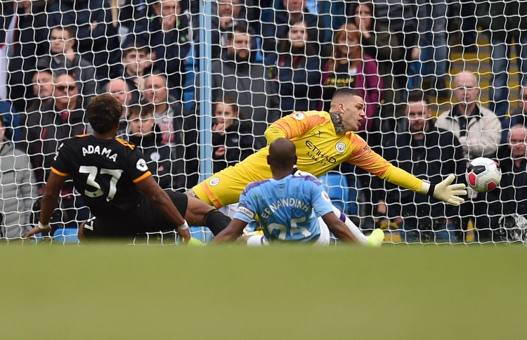 ވުލްވްސް އަތުން ސިޓީ ބަލިވެއްޖެ، ފަރަގު ބޮޑު