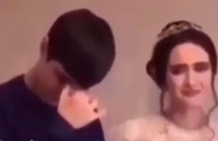 ފިރިހެނަކު ރުއިން ބޮޑު ކަމަކަށް ހެދުމުން މާފަށް އެދެފި