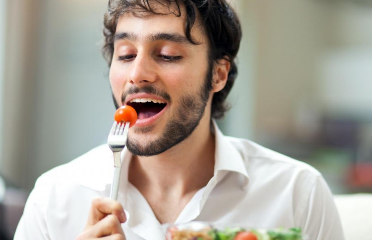 ފިރިހެނުން ޓޮމާޓޯ ކާންޖެހޭ ހާއްސަ ސަބަބެއް