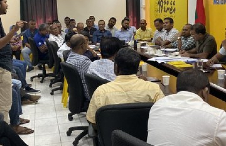 އެއްވެސް ޖަމިއްޔާއެއް އުވާލާކަށް ތަރުހީބެއް ނުދެން