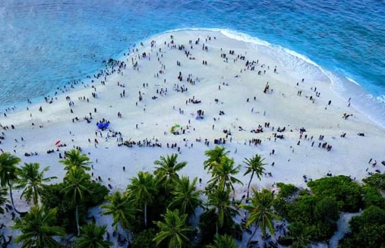 ފުވައްމުލަކު ތުނޑި ބޮޑުވެ، ރީތި މަންޒަރެއް!