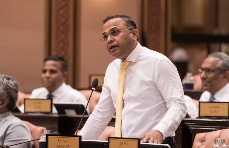 ހުސެއިން ކުންފުނިތަކުގެ ވެރިންނަށް: ތިއީ ބޮޑުވަރު!