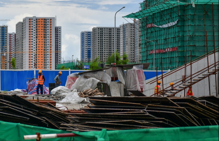ފްލެޓްތައް ހުރީ ތަކުލީފް އުފުލަންޖެހޭ ގޮތަށް: އޭއޭއެމް