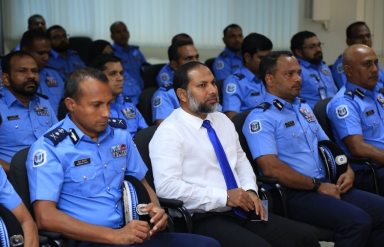 ފުލުހުންގެ ޒިންމާ ހޯމް މިނިސްޓަރަށް އޮތީ ހަވާލުކޮށްފައި