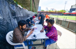 (FILE) Undocumented expatriate workers seeking re-registration on November 19, 2019: Economic Ministry urges all users to verify the portals used to bring in expatriate workers is the official one by the ministry: Photo: Mihaaru