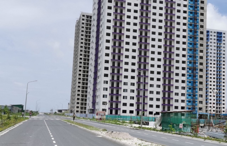 ފްލެޓް ލިސްޓު ލަސްވީ ކޮވިޑާ ހެދި މަސައްކަތް ހުއްޓުމުން