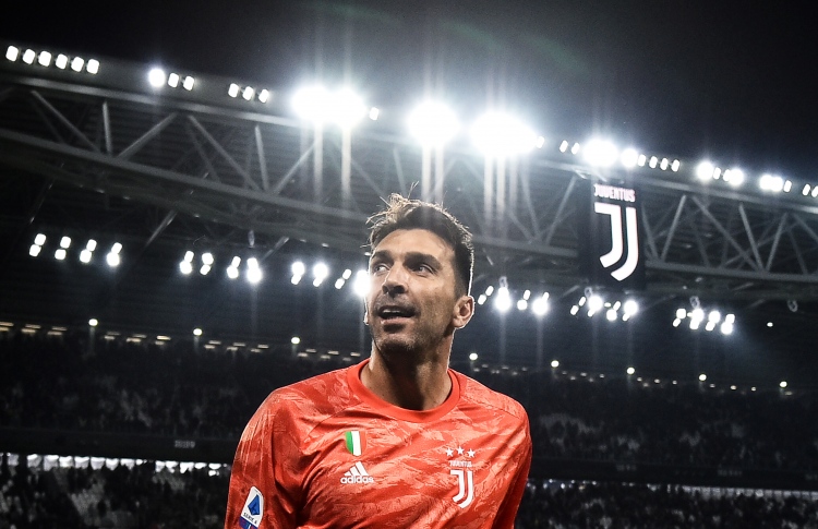 ބުފޮންގެ އެހީއާ އެކު ޔުވެންޓަސް އަށް މޮޅެއް