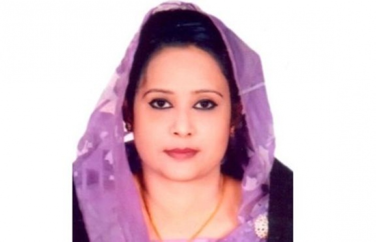 އެމްޕީއަކު ޓެސްޓް ހެދީ އޭނާއާ ވައްތަރު މީހުން ލައްވައި