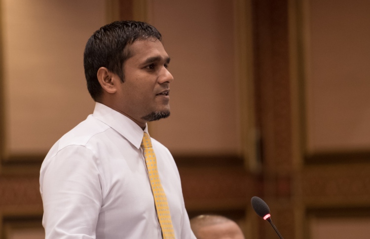 ޚިޔާނާތުގެ ތަހުގީގު ހުއްޓުވަން ބަޔަކު އުޅޭ: އިލްޔާސް