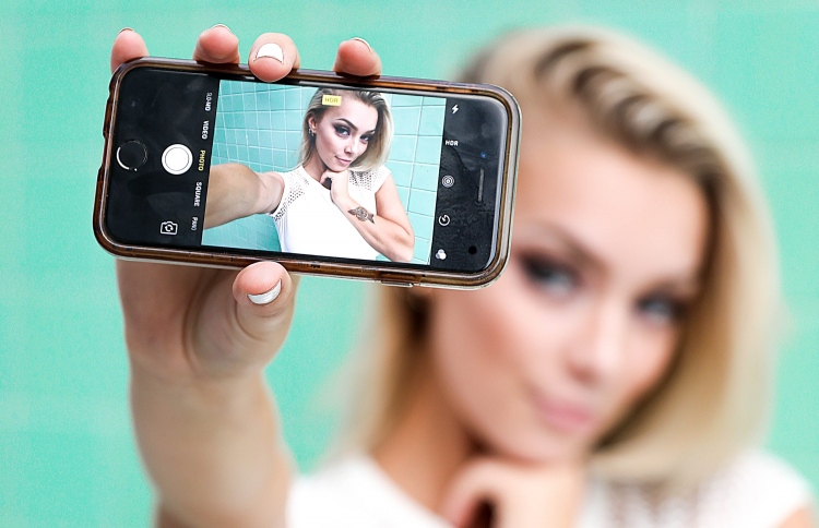 އިންސްޓްގްރާމުން ޕްލާސްޓިކް ސާޖަރީ ފިލްޓާ ނަގަނީ