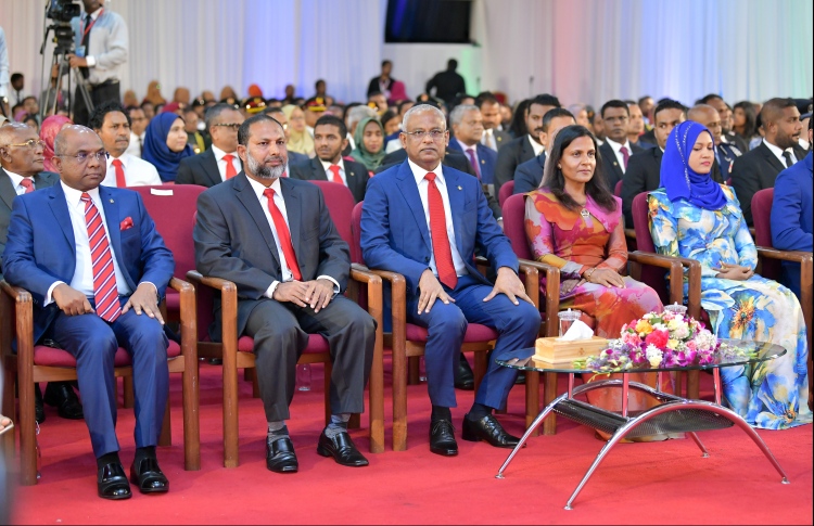 ގައުމީ ދުވަހުގެ ޖަލްސާ މިރޭ، 29 މީހަކަށް އިނާމު