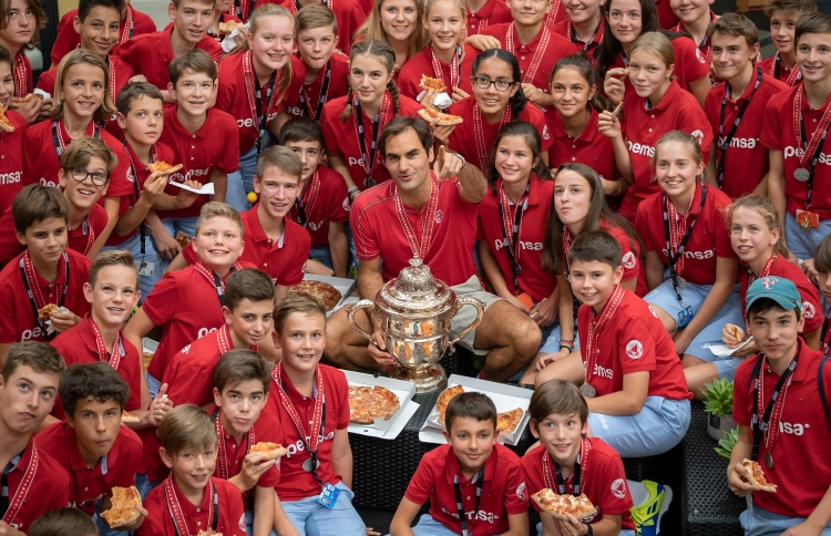 ފެޑެރާގެ ހުވަފެން ފެށުނީ ބޯޅަ ހޮވަން އުޅުމުގެ ތެރޭގައި