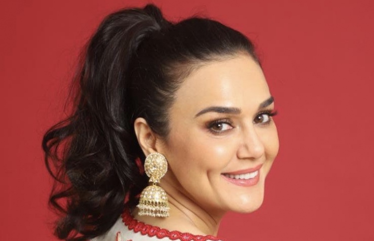 ޕްރިތީ އެމެރިކާގެ ސިޓްކޮމްއަކަށް