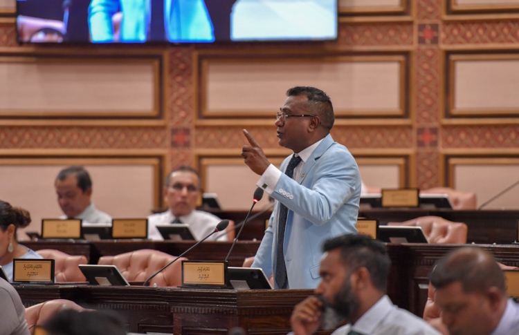 ޖާބިރުގެ ރުޅި އެމްޑީޕީ އަށް: މަޖިލިހަކީ ހަރުގެއެއް ނޫން!