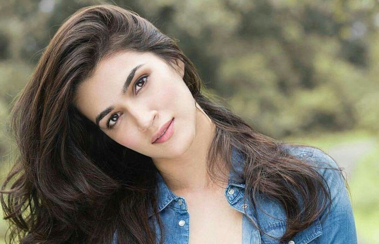 ބޮލީވުޑްގެ ޚަބަރުތައް ކުރުކޮށް