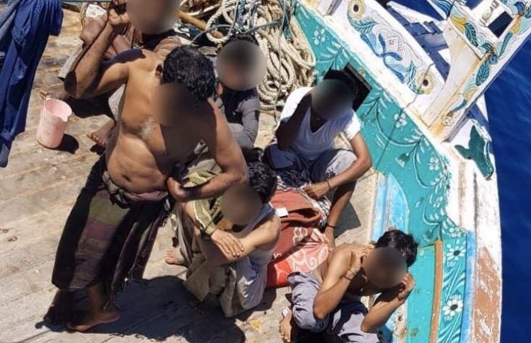 އޮޔާ ދިޔަ އީރާންގެ ބޯޓަކަށް ފުލުހުން އެހީވެއްޖެ