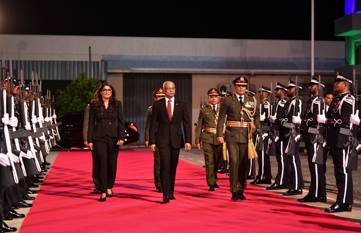 ނަސްރުގެ ދުވަސް ފާހަގަކުރަން މިރޭ ބޭއްވި ރަސްމިއްޔާތަށް ރައީސް އިބްރާހިމް މުހައްމަދު ސޯލިހު (މ) ވަޑައިގަންނަވަނީ-- ފޮޓޯ: ނިޝާން އަލީ/ މިހާރު