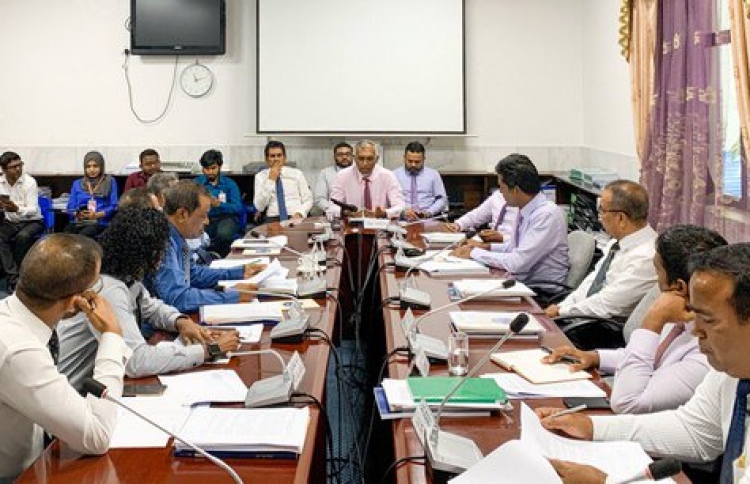 ނޫމަޑީގެ ބަދަލު: މުއިއްޒުގެ ދިފާއު ގަބޫލެއްނުކުރި