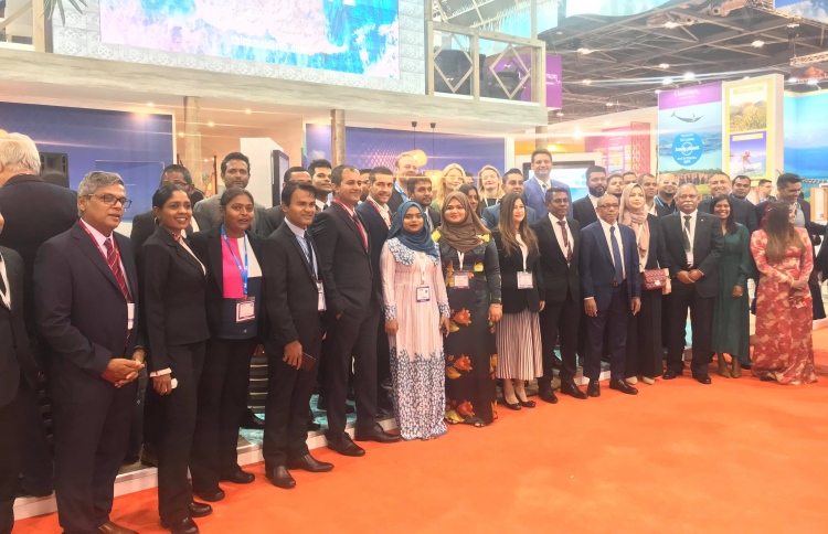 އިނގިރޭސި ވިލާތުގައި ރާއްޖެ އިޝްތިހާރުކުރަނީ