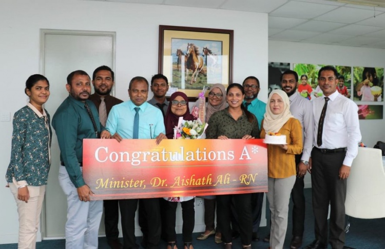 ނަޝީދު އޭ ސްޓާ ދެއްވުމުން އެޑިއުކޭޝަނުން ހަފުލާއެއް