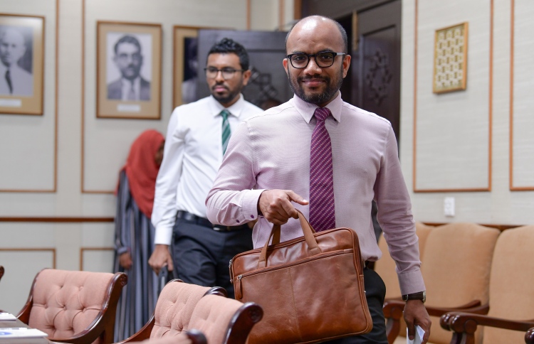 ޖަޕާނަށް 300 މިލިއަން ޑޮލަރުގެ ބޮންޑެއް ވިއްކަނީ