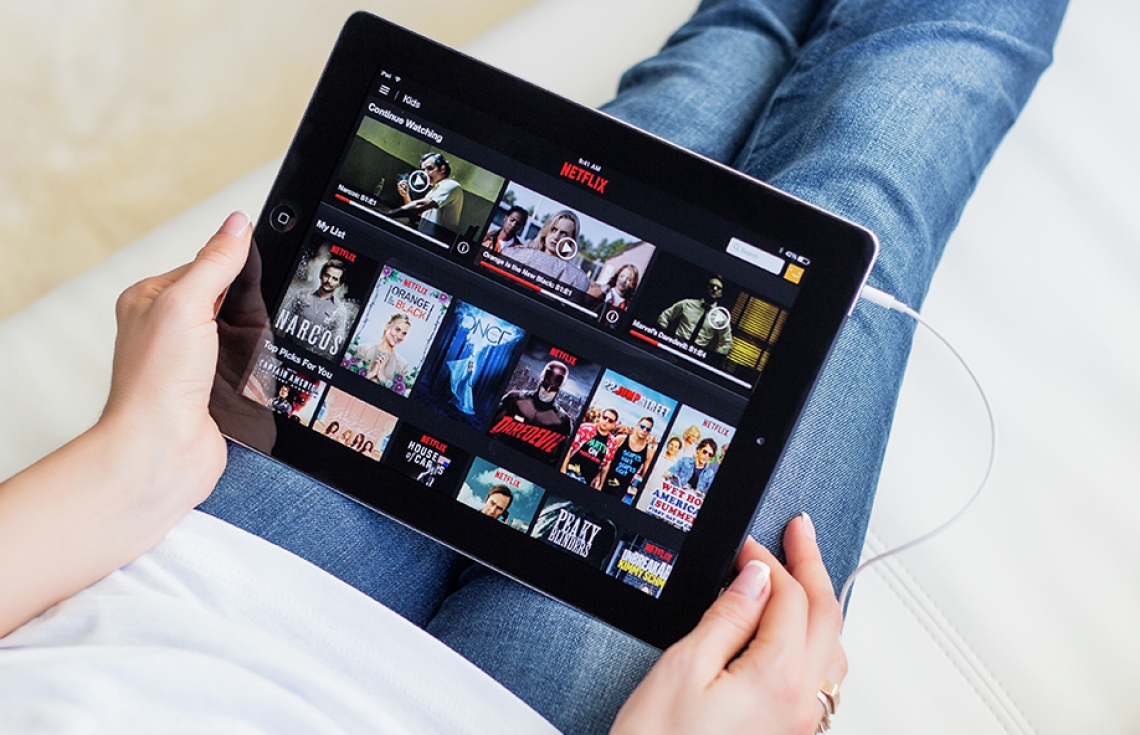 ސްޓްރީމިންއާ އެކު ސިނަމާތަކަށް ވާނީ ކިހިނެއް؟