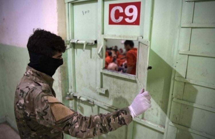 ތުރުކީން ހައްްޔަރުކުރި އައިއެސް މީހުން ފޮނުވަން ފަށައިފި