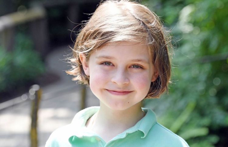 ނުވަ އަހަރުގައި ޔުނިވަސިޓީން ގްރެޖުއޭޓްވަނީ