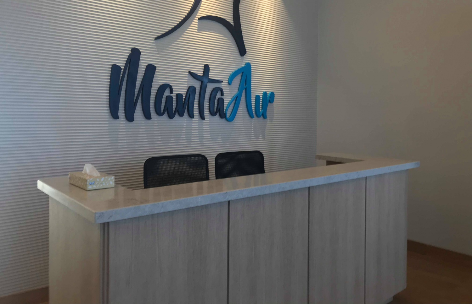 މަންޓާ އެއާގެ ސީ ޕްލޭން ޓާމިނަލްގެ ވީއައިޕީ ލައުންޖު.--- ފޮޓޯ: މިހާރު