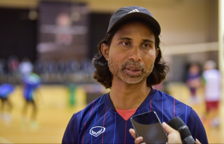 ގައުމީ އަންހެން ވޮލީ ޓީމުގެ އިތުބާރު ބޮޑުވެއްޖެ: ކޯޗު