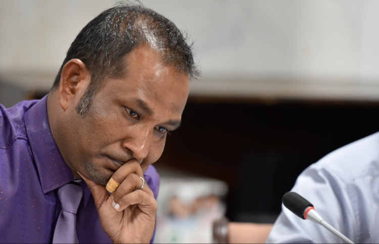 އިބޫގެ ވާހަކަތައް ފިނޭންސުން ދޮގުކޮށްފި