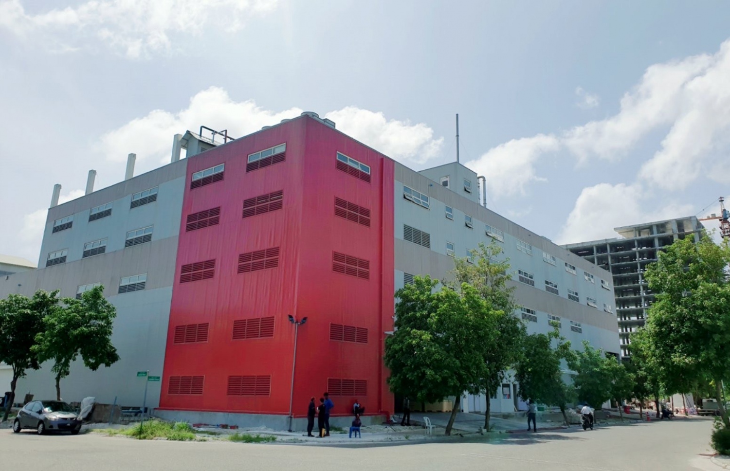 ހުޅުމާލޭގައި ހަދާފައިވާ އެންސިސް ކޭނިން ފެކްޓަރީ