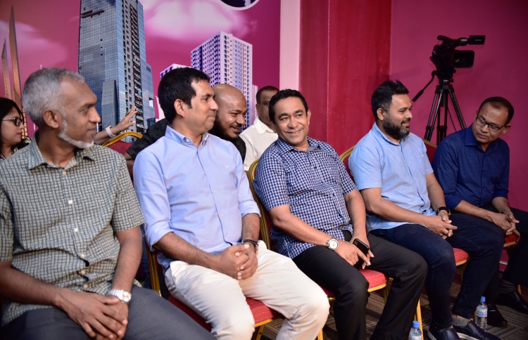 "ހުކުމާ މެދު ބައިނަލްއަގްވާމީ މުޖުތަމައު ކަންބޮޑުވޭ"