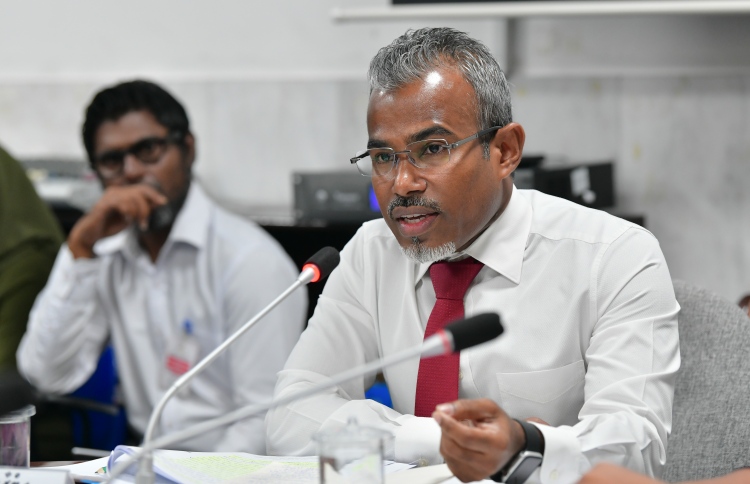 ސެޓްލްމެންޓް ކޮމިޓީގެ މެމްބަރުންނަށް ރިޝްވަތު ހުށަހެޅި