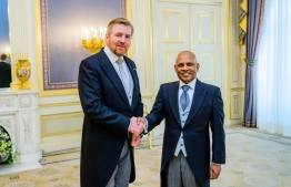 Maldives Ambassador to Netherlands Hassan Sobir (R) pesented his credentials to King Willem-Alexander on November 28, 2019. PHOTO/FOREIGN MINISTRY