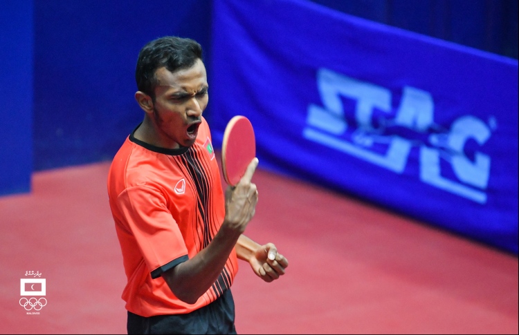 ޝައްފާން އެއް ވަނައިގައި: ފެންނަނީ ވާދަވެރިކަން