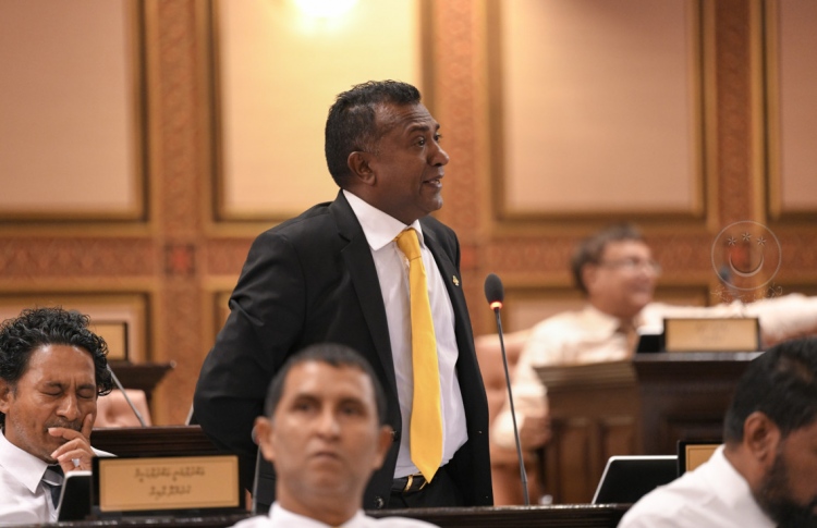 އިންކަމް ޓެކުހަށް ނަފްރަތު ކުރަން: ޖާބިރު