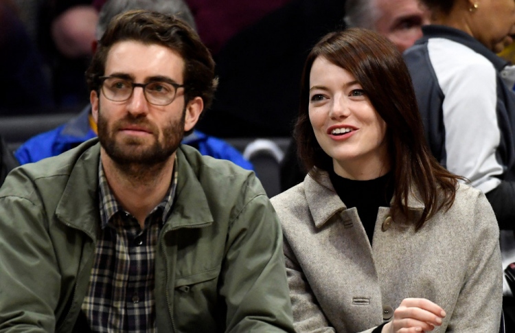 ބަތަލާ އެމާ ސްޓޯން އެންގޭޖްވެއްޖެ