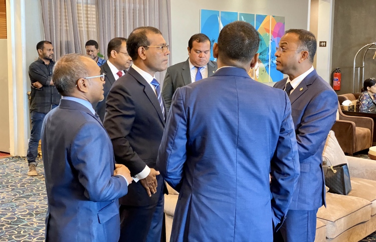 މަޖިލިހުގެ ރައީސާ އެކު 15 ބޭފުޅަކު އިންޑިއާ އަށް