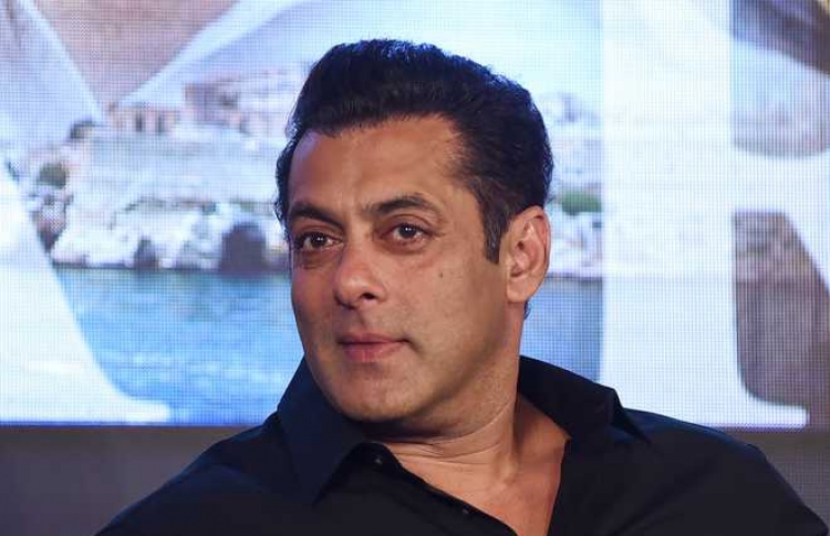 "ދަބަންގް 4" ގެ ސްކްރިޕްޓް ނިމިއްޖެ: ސަލްމާން