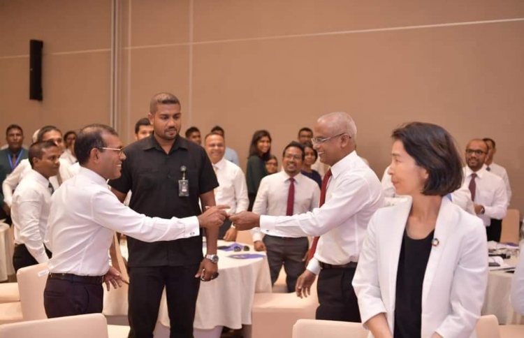 ކައުންސިލްތަކަށް ރައީސް ބާރު ދިން ގަލަން ނަޝީދަށް