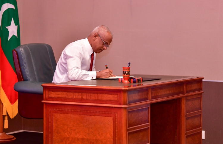 ދެން އޮތީ ރައްޔިތުން ބާރުވެރިކުރުން: ރައީސް