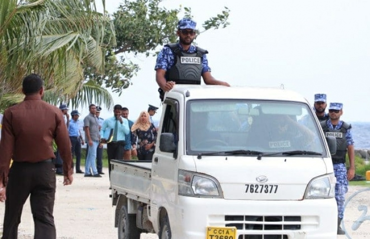 މަޑުއްވަރީ އަށް އެރީ ހަރުކަށި ފިކުރުގެ ބޮޑުން ހޯދަން!