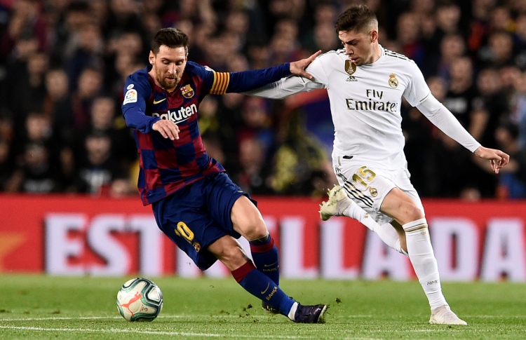 ބޮޑު މުސާރަ ލިސްޓުގެ ކުރީގައި ބާސާ، ރެއާލް އަދި ޔުވެންޓަސް