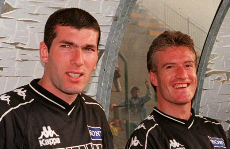 ފްރާންސަށް ޒިދާން ކޯޗުކޮށްދޭނެ: ޑެޝޯމްޕްސް