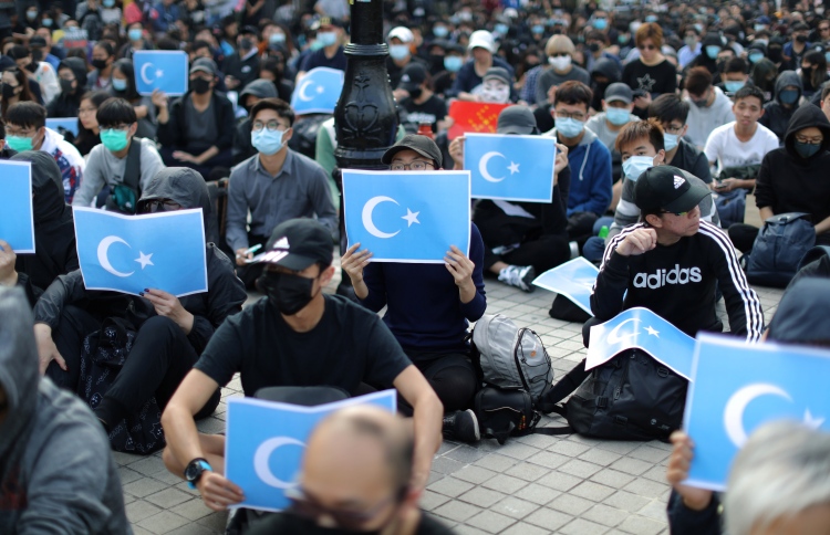 ހޮންގް ކޮންގްގައި އުއިގޫރު މުސްލިމުންނަށް ތާއީދުކޮށްފި